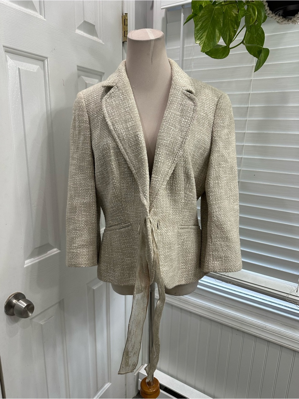 Ann Taylor Cream Tweed Tie-Front Blazer